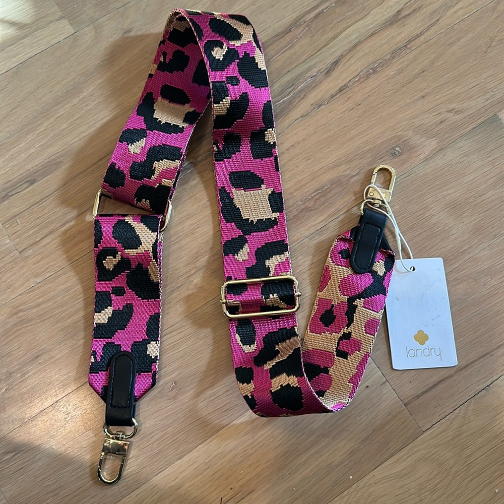 Landry leopard print crossbody strap NWT
